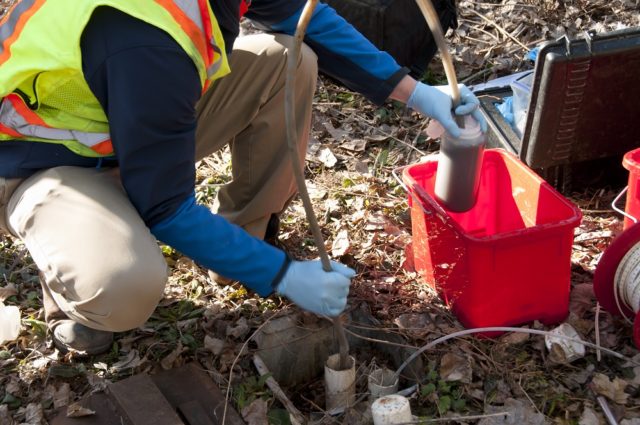 How to Become a Groundwater Sampling Technician | EnvironmentalScience.org